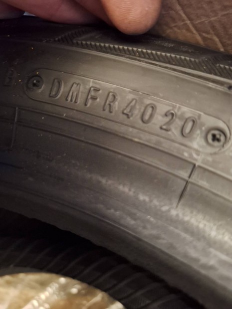 Falken 175/60 r16 téli gumi 2db