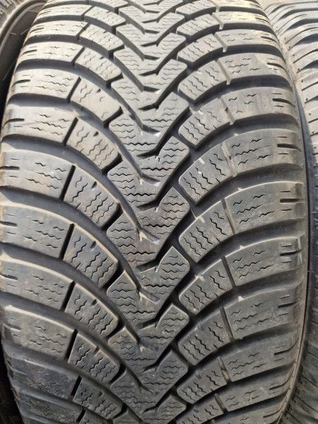 Falken 195/50R15 HS01 5-6mm DOT17 hasznlt gumi HG13647 tli