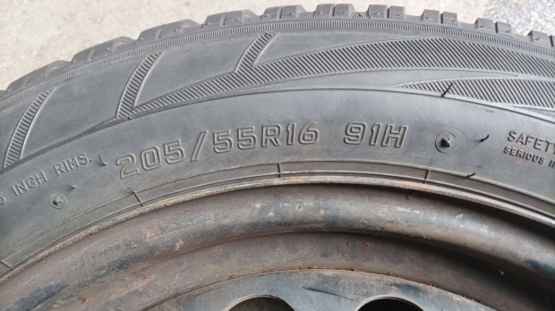Falken 205/55 R16 téli gumi+felni