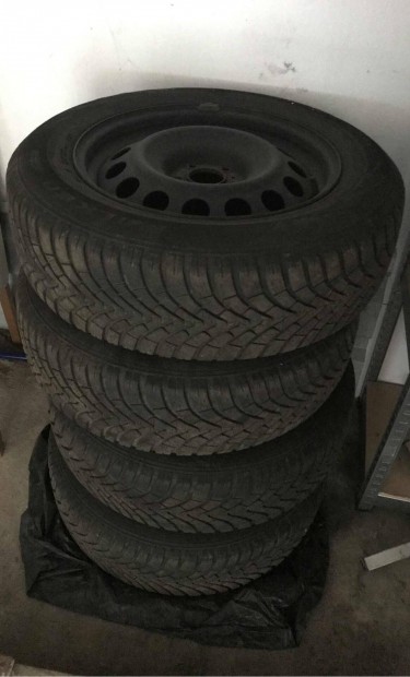 Falken 215/65 R17 tli gumik s lemezfelnik