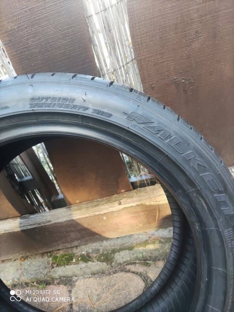 Falken 225/45X17