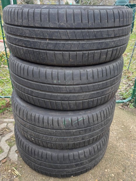 Falken Azenis FK510A nyári gumiabroncs