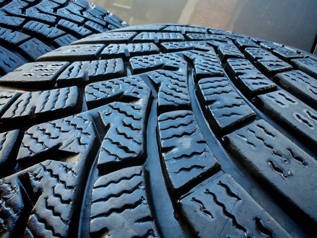 Falken Eurowinter 205/55R17