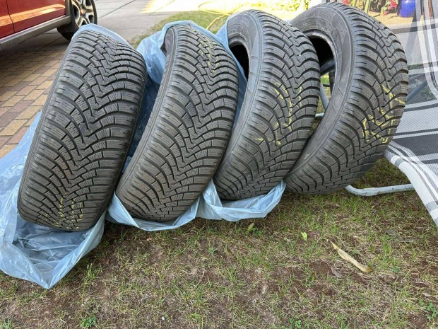 Falken Eurowinter HS01 téli 205/55 R16 91 T TL