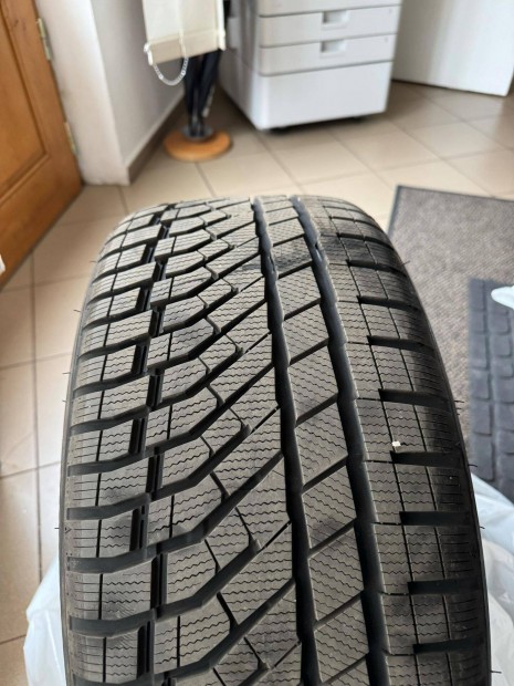 Falken HS02 Pro 255/35R19