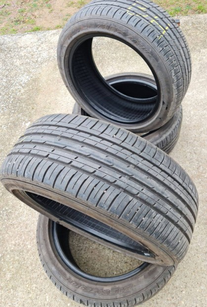 Falken ZE914B peremvds nyri gumiabroncs 225/45 R17 91W