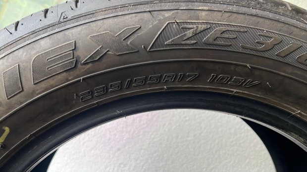 Falken myárigumi eladó! 235/55r17