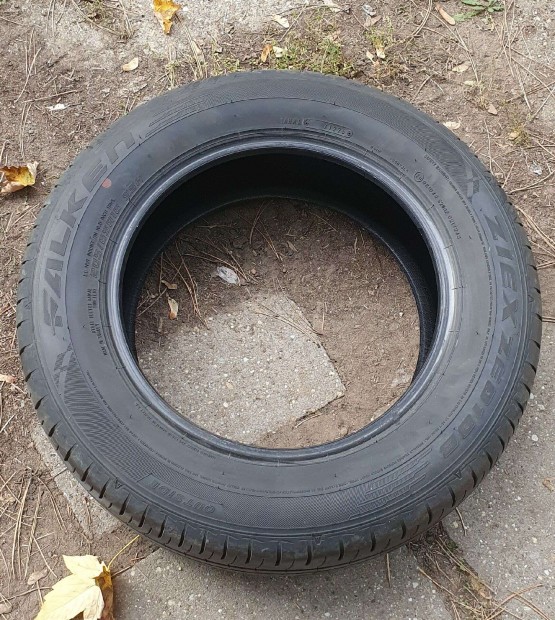 Falken nyári gumi 205/65R16