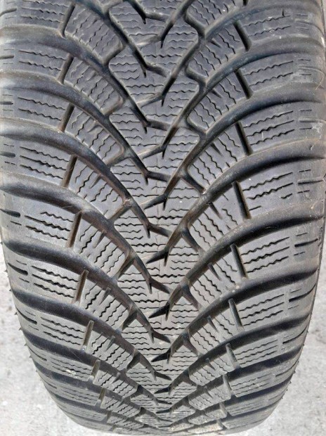 Falken téli 195/55 R16 87 H TL 2018-as acélfelnin 16x6