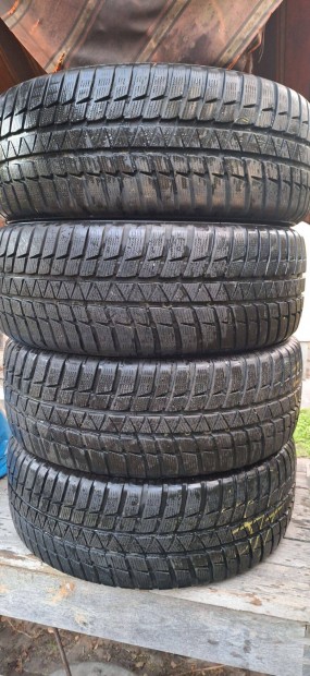 Falken téligumi 265/60 R18