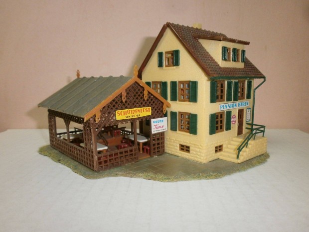 Faller - kisseb motel, tteterem, terasz - 1:87 - ( F-81)