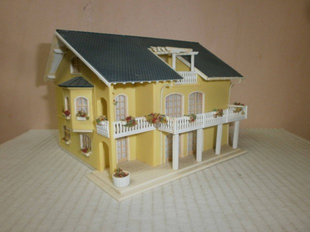 Faller - modern emeletes családi ház - 1:87 - ( F-76)