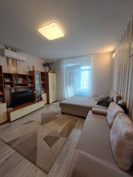 Fal�ger v�rosr�szben 79 nm-es 3 szob�s csal�di h�z elad�