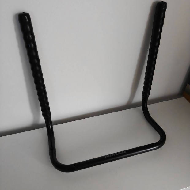 Falra szerelhet� ker�kp�rtart� Btwin