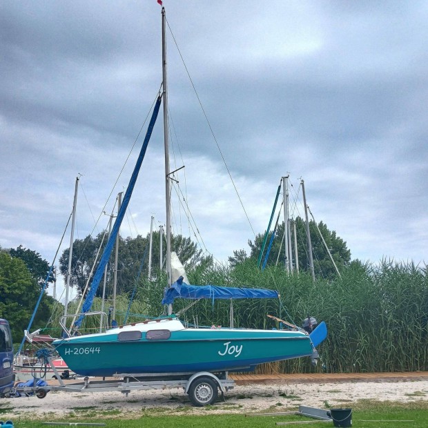 Fam Klepper vitorls + Yamaha motor + rendszmos trailer