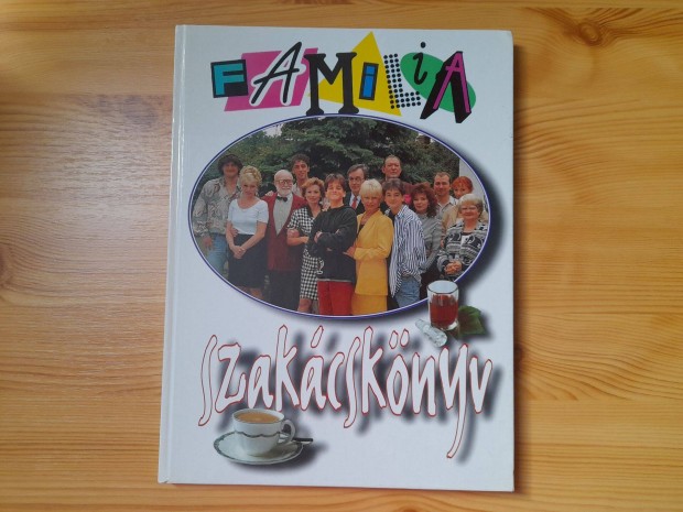 Familia Kft. Szakcsknyv (szerzk: Dcsi gnes, Sznt Pter)