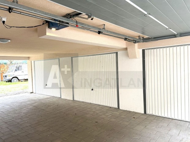 Farag� u. -ban az Alf�ldi u.r�sz�n gar�zs elad�.