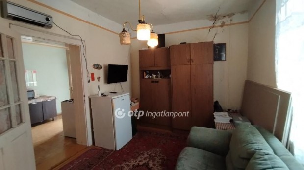 Farmosi 59 nm-es h�z elad�