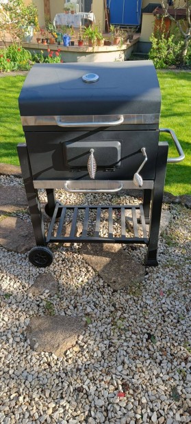Faszenes grillsütő