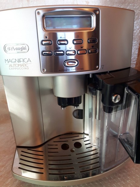 Februari Akci Delonghi Cappuccino full automata kvfz