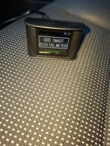 Fedlzeti kijelz HUD P10, 2,6" LCD, Obdii