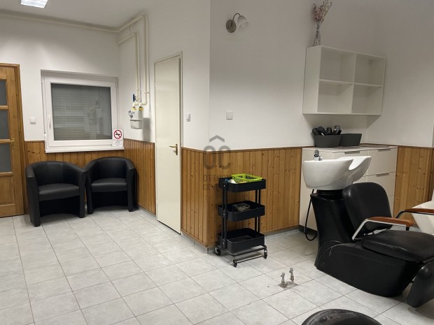 Fedezze fel Abony �zleti lehet�s�geit  ide�lis ingatlan v�r �nre!