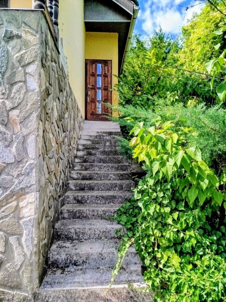 Fedezze fel Le�nyfalu var�zs�t! 4 szob�s ikerh�z, ide�lis otthon vagy