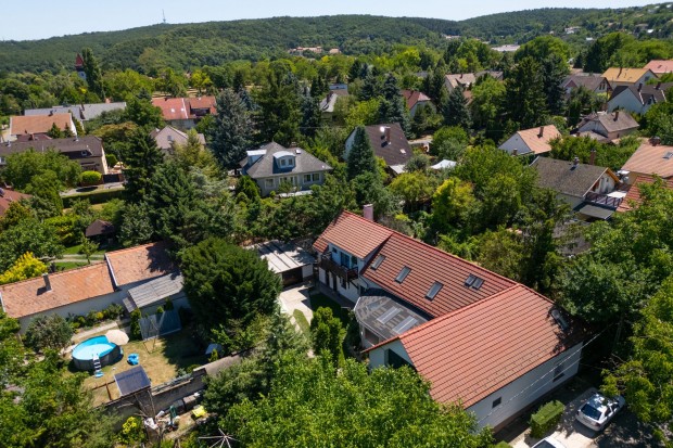 Fedezze fel T�r�kb�lint rejtett gy�ngyszem�t: 8 szob�s otthon, ahol mi