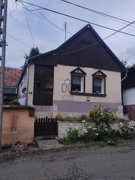 Fedezze fel �lmai otthon�t Berkeny�n  4 szob�s h�z v�rja �nt!