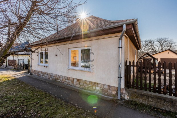 Fedezze fel �lmai otthon�t R�ts�g sz�v�ben  4 szob�s h�z v�rja �nt! M