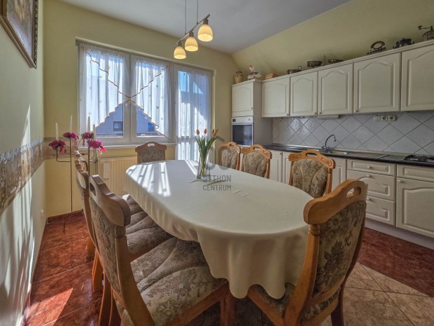 Fedezze fel �lmai otthon�t Sopronban: T�gas 8 szob�s h�z az Egeredi do