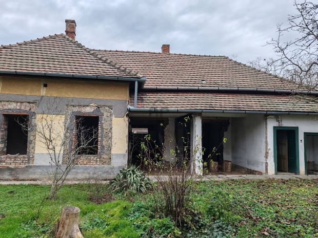 Fedezze fel �lmai otthon�t Tiszaf�ldv�ron  k�nyelmes 2 szob�s h�z v�r