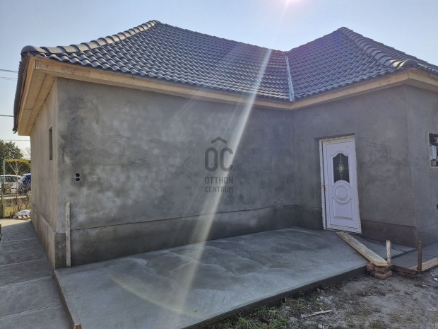 Fedezze fel �lmai otthon�t �jsz�szon: 4 szob�s csal�di h�z v�rja �nt!