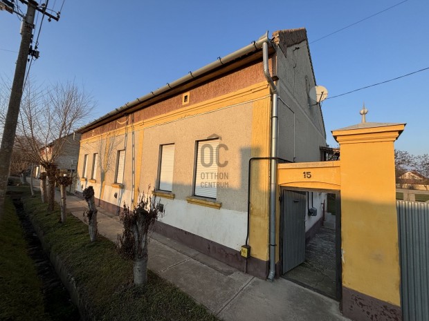 Fedezze fel j otthont Hajdszovt szvben  tgas 3 szobs hz vrj