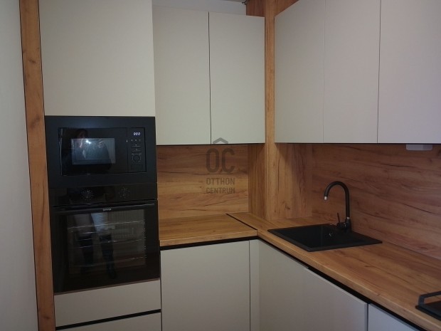 Fedezze fel �j otthon�t! K�nyelmes 2 szob�s lak�s v�rja Ur�nv�rosban!