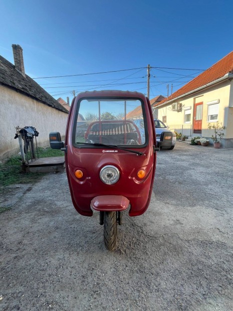 Feel Worker - Elektromos háromkerekű személy és teherszállító cargo