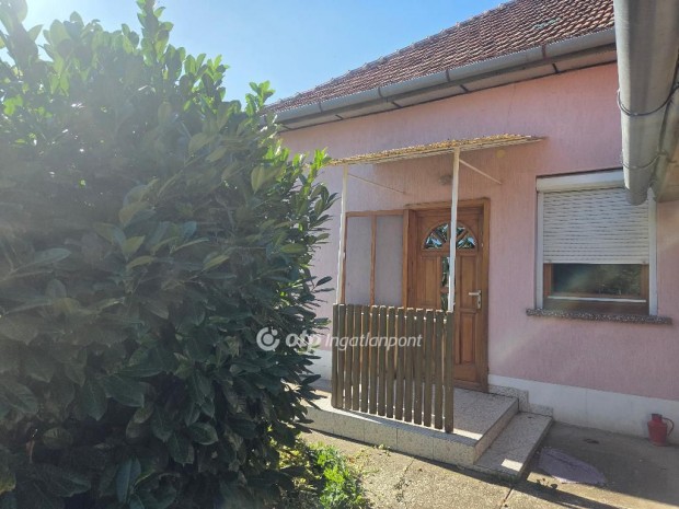 Fegyverneki 88 nm-es h�z elad�