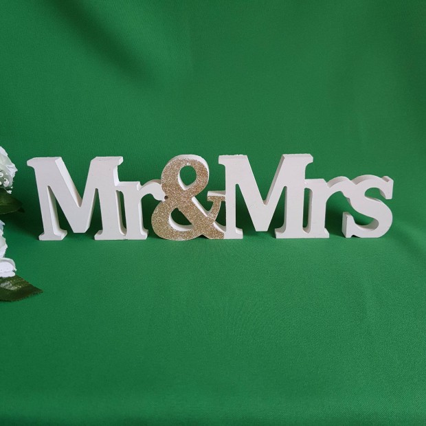 Fehér és arany csillámos Mr & Mrs asztali dísz, esküvői dekoráció