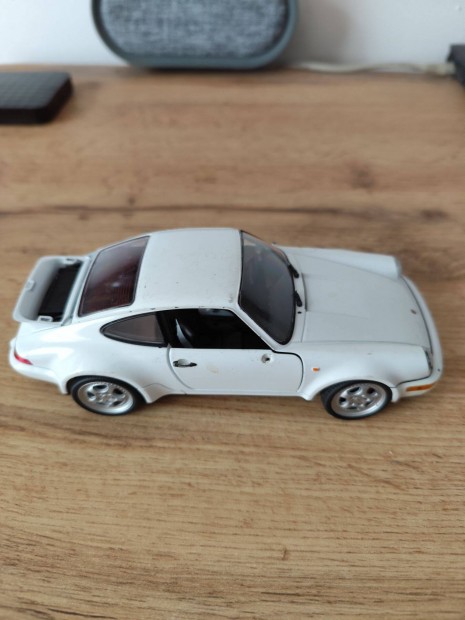 Fehér porsche 964 turbo matchbox