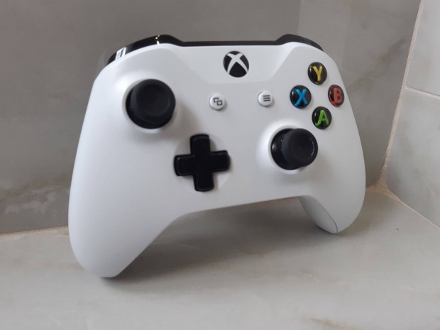 Fehér xbox one kontroller