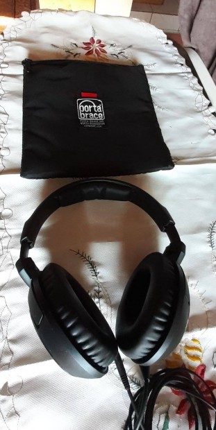 Fejhallgat Sennheiser HD 200 Pro