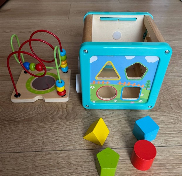 Fejleszt� j�t�k-goly�p�lya, formabedob�