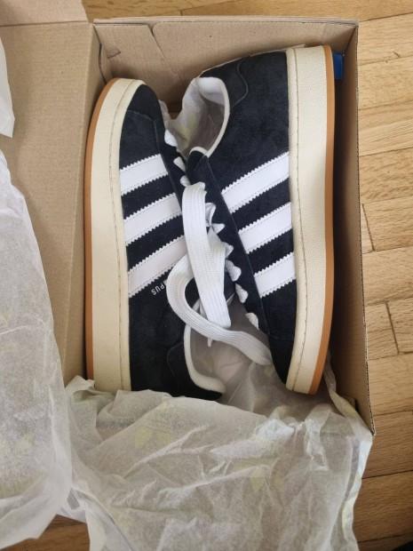 Fekete Adidas Campus 00S 41-es méretben