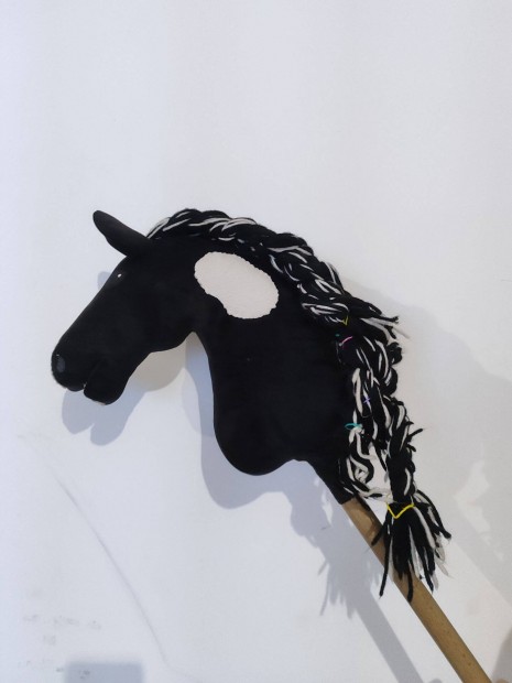 Fekete Hobby Horse elad