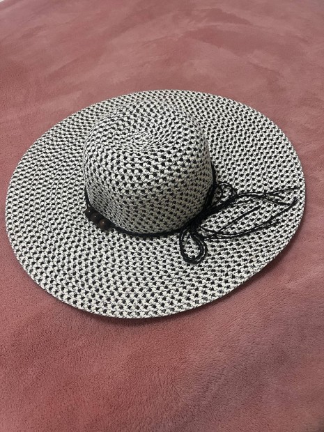 Fekete - fehr szalma kalap 