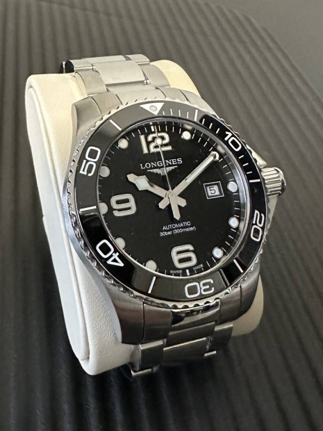 Fekete, garancilis Longines Hydroconquest 43 ceramic automata