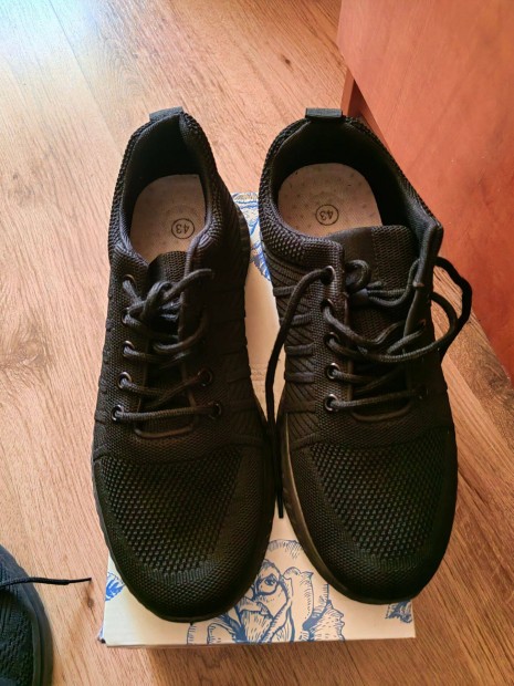 Fekete cipk
