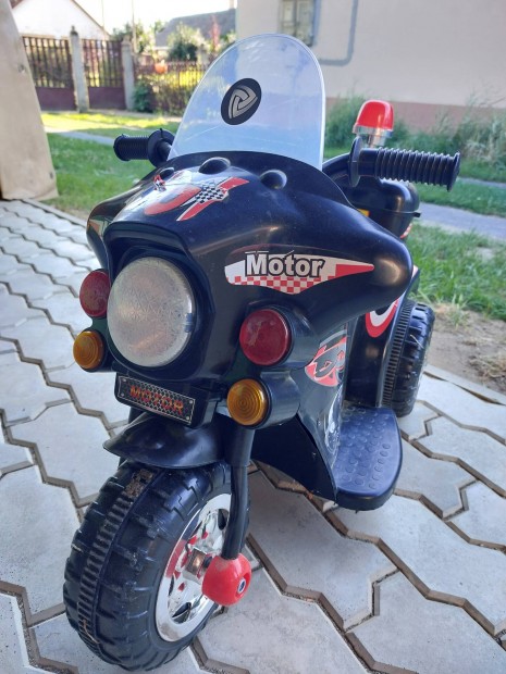Fekete elektromos gyermek kismotor