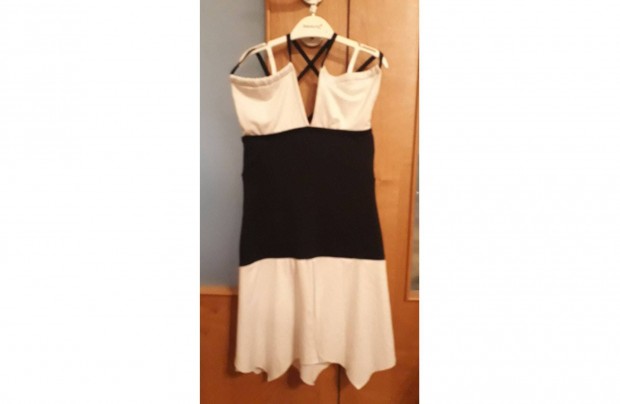 Fekete-fehér alkalmi ruha Hossz: 66 cm, Szélesség: 27 cm (kissé bővül)