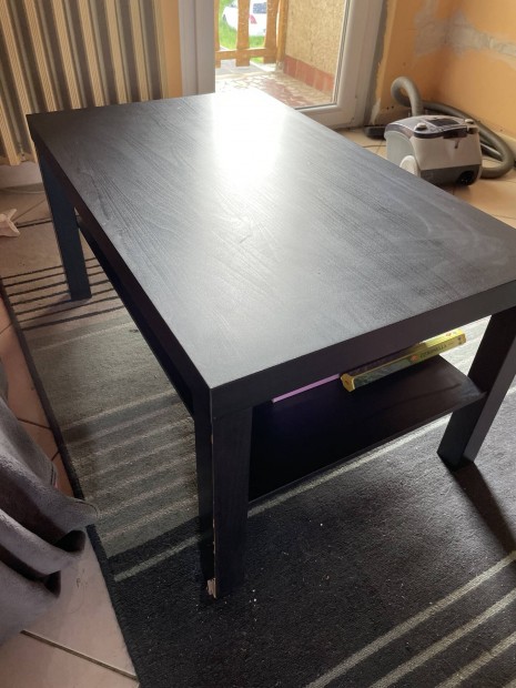 Fekete ikea asztal